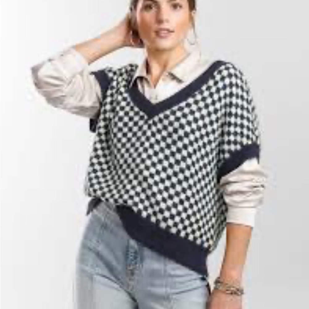 Free People Checkered oversized V-Neck Sweater - Navy and White
